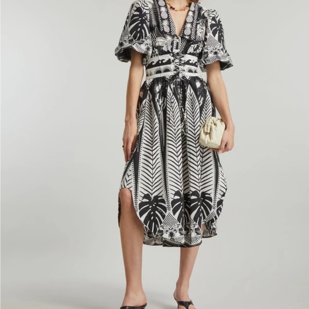 Farm Rio Macaw Elegance Midi Dress. Medium.